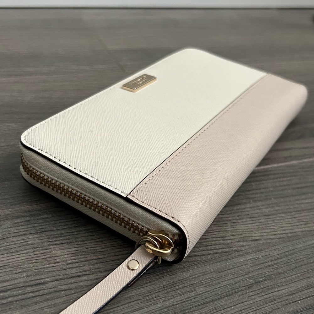 Kate Spade Wallet - Picture 3 of 10
